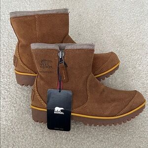 Sorel Women's Tan Waterproof Boots